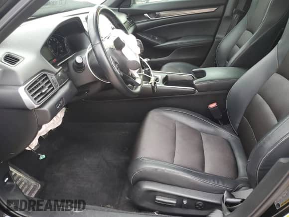 2018 Honda Accord Sport z VIN 1HGCV2E32JA046438, wystawiony jako Copart lot #81744945 z przebiegiem 119 307 mil mil oraz Szkoda całkowita • Salvage title. Historia ofert i sprzedaży dostępna na DreamBid. Obrazek 7.