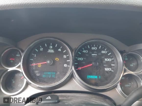 ✅ 2010 Chevrolet Silverado 2500HD Work Truck • VIN: 1GC4KVBG4AF141364 • Лот: 43751303. Опубликован ранее на IAAI с пробегом 301 215 миль. Бесплатный доступ к архиву аукционных продаж из США и подробный отчёт об истории автомобиля на DreamBid. Изображение 7.