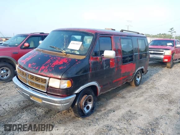 ✅ 1997 Dodge Cargo • VIN: 2B6HB21X9VK515657 • Lot: 43013557. Listed on IAAI with 199,198 mi. Free auction sales archive from the USA and detailed vehicle history report at DreamBid. Image 2.