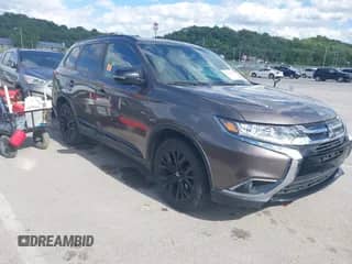 2018 Mitsubishi Outlander ES z VIN JA4AZ3A38JZ024106, wystawiony jako IAAI lot #42309107 z przebiegiem 113 504 mil mil oraz . Historia ofert i sprzedaży dostępna na DreamBid. Obrazek 1.
