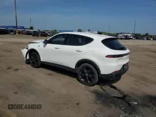 2024 Dodge Hornet R/T z VIN ZACPDFCW7R3A35610, wystawiony jako Copart lot #62335405 z przebiegiem 21 000 mil mil oraz Czysty tytuł • Clean title. Historia ofert i sprzedaży dostępna na DreamBid. Obrazek 2.