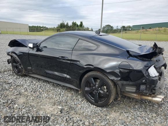 ✅ 2022 Ford Mustang GT Premium • VIN: 1FA6P8CF7N5146917 • Лот: 69937644. Опубликован ранее на Copart с пробегом 33 893 миль. Бесплатный доступ к архиву аукционных продаж из США и подробный отчёт об истории автомобиля на DreamBid. Изображение 2.