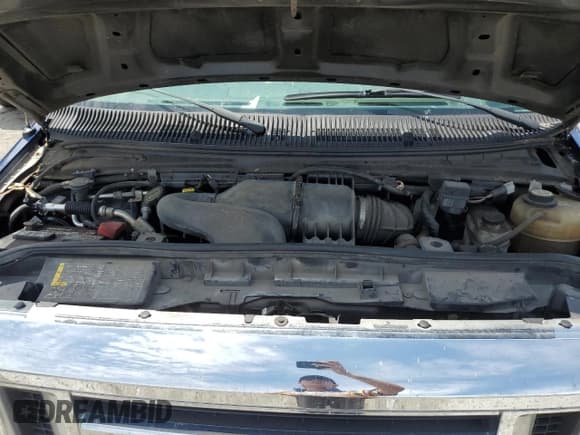 ✅ 2008 Ford Econoline Passenger XL • VIN: 1FBNE31L08DA48608 • Lot: 58500125. Wystawiony na Copart z przebiegiem 177 915 mil. Bezpłatny archiwum sprzedaży aukcyjnych z USA i szczegółowy raport historii pojazdu na DreamBid. Zdjęcie 12.