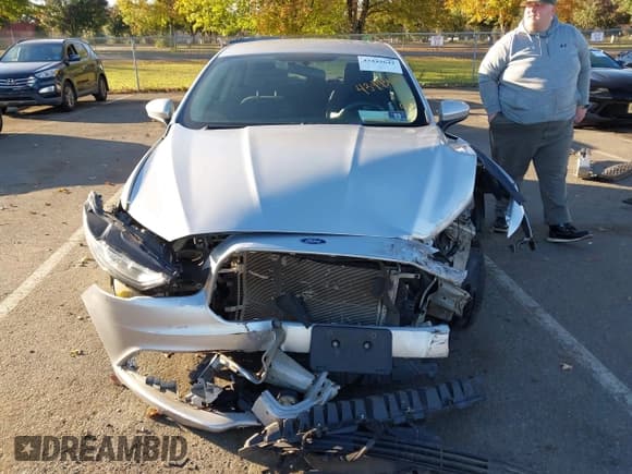 ✅ 2017 Ford Fusion SE • VIN: 3FA6P0H74HR362535 • Lot: 43445642. Listed on IAAI with 137,666 mi. Free auction sales archive from the USA and detailed vehicle history report at DreamBid. Image 6.