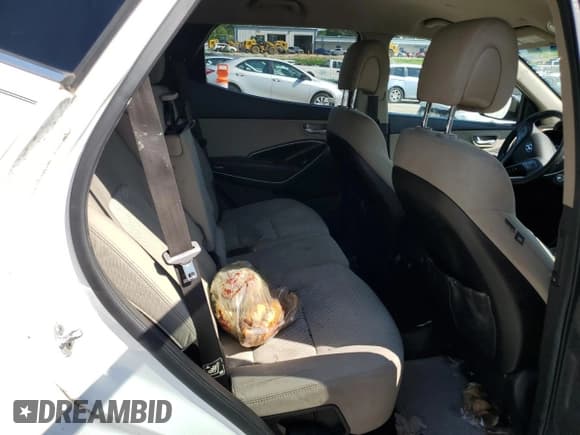 ✅ 2014 Hyundai Santa Fe • VIN: 5XYZT3LB9EG161445 • Лот: 61599605. Опубликован ранее на Copart с пробегом Не указан. Бесплатный доступ к архиву аукционных продаж из США и подробный отчёт об истории автомобиля на DreamBid. Изображение 10.