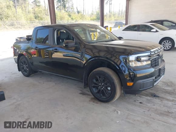 ✅ 2024 Ford Maverick Lariat • VIN: 3FTTW8M32RRB77922 • Lot: 43066701. Wystawiony na IAAI z przebiegiem 8 088 mil. Bezpłatny archiwum sprzedaży aukcyjnych z USA i szczegółowy raport historii pojazdu na DreamBid. Zdjęcie 1.