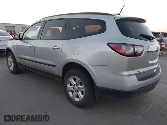 ✅ 2017 Chevrolet Traverse LS • VIN: 1GNKRFKD4HJ238853 • Lot: 43411770. Wystawiony na IAAI z przebiegiem 54 100 mil. Bezpłatny archiwum sprzedaży aukcyjnych z USA i szczegółowy raport historii pojazdu na DreamBid. Zdjęcie 3.