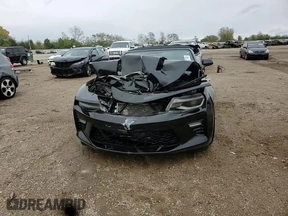 ✅ 2017 Chevrolet Camaro 1SS • VIN: 1G1FF3D7XH0200115 • Lot: 85641745. Listed on Copart with 61,179 mi. Free auction sales archive from the USA and detailed vehicle history report at DreamBid. Image 13.