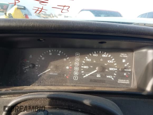 ✅ 1997 Lincoln Mark VIII LSC • VIN: 1LNLM92V3VY718578 • Lot: 41204397. Wystawiony na IAAI z przebiegiem Nie podano. Bezpłatny archiwum sprzedaży aukcyjnych z USA i szczegółowy raport historii pojazdu na DreamBid. Zdjęcie 15.