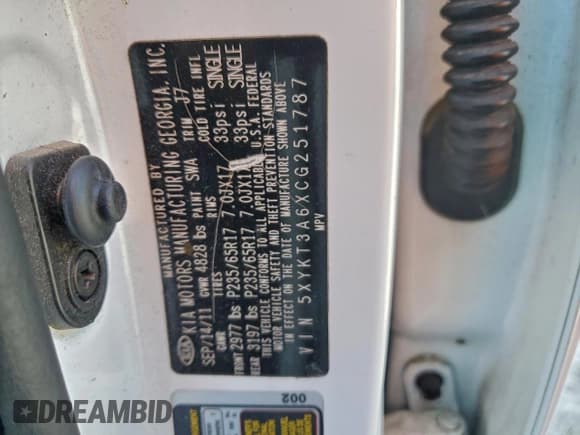 ✅ 2012 Kia Sorento LX • VIN: 5XYKT3A6XCG251787 • Lot: 96577515. Wystawiony na Copart z przebiegiem 156 716 mil. Bezpłatny archiwum sprzedaży aukcyjnych z USA i szczegółowy raport historii pojazdu na DreamBid. Zdjęcie 13.