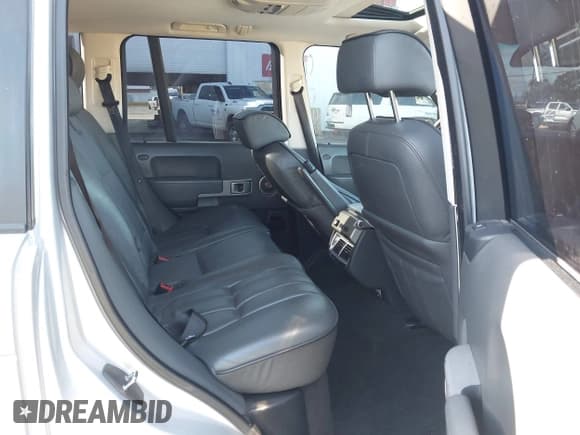 ✅ 2006 Land Rover Range Rover HSE • VIN: SALMF15456A206461 • Lot: 43739943. Listed on IAAI with 158,295 mi. Free auction sales archive from the USA and detailed vehicle history report at DreamBid. Image 8.