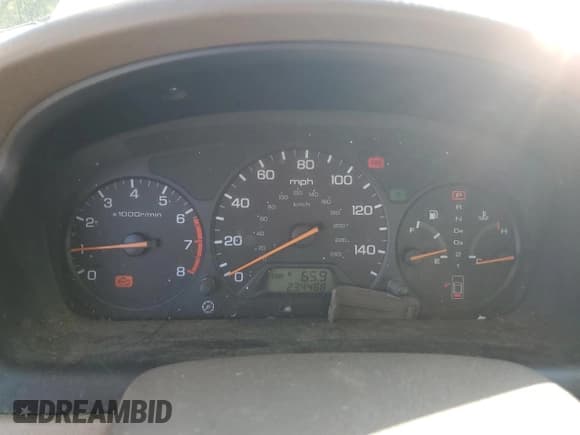 ✅ 1998 Honda Accord EX • VIN: 1HGCG5653WA171757 • Лот: 81785885. Опубликован ранее на Copart с пробегом 234 488 миль. Бесплатный доступ к архиву аукционных продаж из США и подробный отчёт об истории автомобиля на DreamBid. Изображение 9.