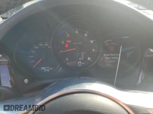 ✅ 2019 Porsche Macan • VIN: WP1AA2A5XKLB04986 • Lot: 81532485. Listed on Copart with 39,677 mi. Free auction sales archive from the USA and detailed vehicle history report at DreamBid. Image 9.