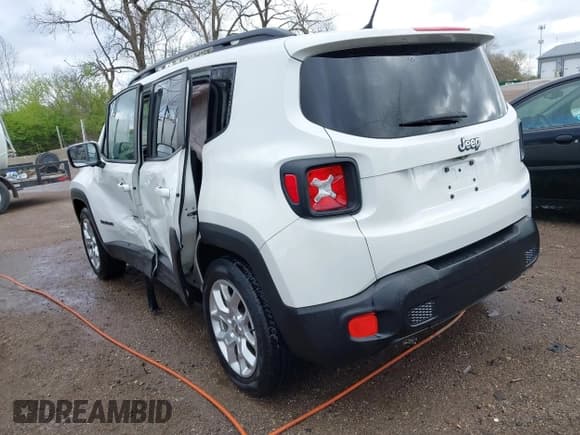 ✅ 2017 Jeep Renegade Latitude • VIN: ZACCJABB9HPG51308 • Lot: 42072314. Listed on IAAI with 102,849 mi. Free auction sales archive from the USA and detailed vehicle history report at DreamBid. Image 3.