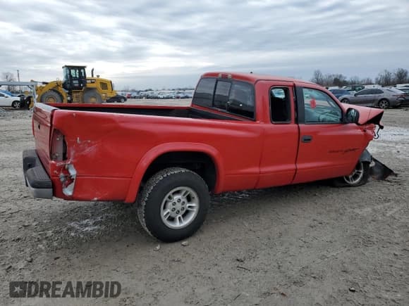 ✅ 2000 Dodge Dakota Sport • VIN: 1B7GG22N1YS504247 • Lot: 84148404. Wystawiony na Copart z przebiegiem Nie podano. Bezpłatny archiwum sprzedaży aukcyjnych z USA i szczegółowy raport historii pojazdu na DreamBid. Zdjęcie 3.