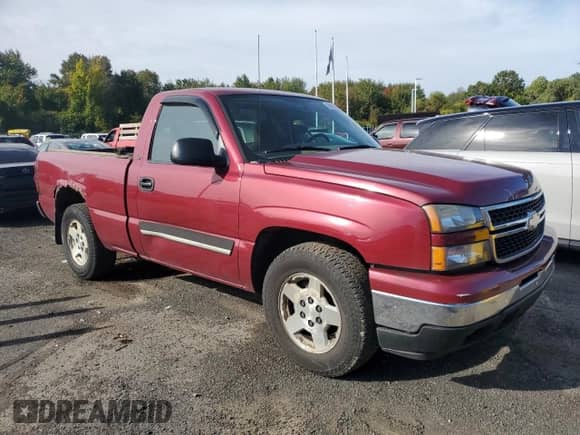 2007 Chevrolet Silverado 1500 Work Truck with VIN 3GCEC14V67G174718, listed as a Copart auction lot 84276155 with 257,348 mi miles and Salvage title. Bid and sale history available at DreamBid. Image 4.