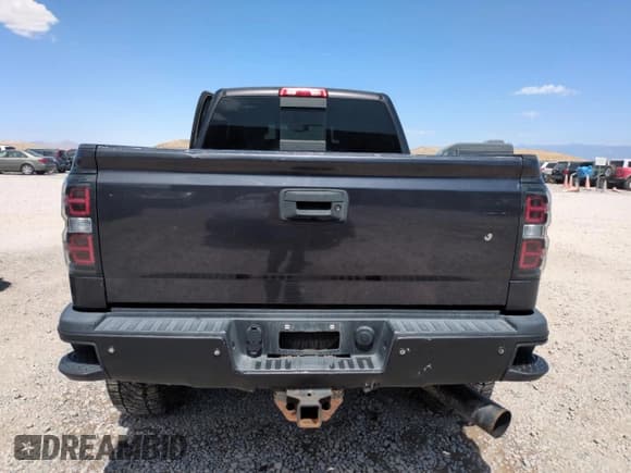 ✅ 2015 Chevrolet Silverado 3500HD LTZ • VIN: 1GC4K0C80FF617109 • Lot: 67799675. Listed on Copart with 152,423 mi. Free auction sales archive from the USA and detailed vehicle history report at DreamBid. Image 6.