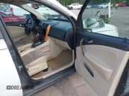 ✅ 2006 Saturn VUE • VIN: 5GZCZ53446S879075 • Lot: 42504308. Wystawiony na IAAI z przebiegiem 212 972 mil. Bezpłatny archiwum sprzedaży aukcyjnych z USA i szczegółowy raport historii pojazdu na DreamBid. Zdjęcie 5.