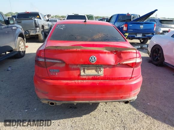 ✅ 2020 Volkswagen Jetta S • VIN: 3VW6T7BUXLM105802 • Lot: 41995134. Listed on IAAI with 59,113 mi. Free auction sales archive from the USA and detailed vehicle history report at DreamBid. Image 16.