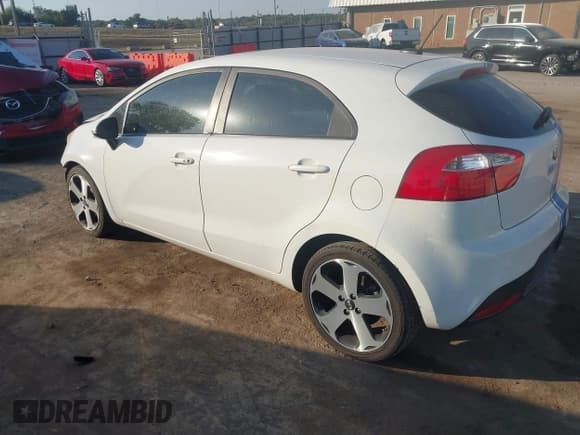 ✅ 2013 Kia Rio EX • VIN: KNADN5A30D6200188 • Lot: 43483118. Listed on IAAI with 171,430 mi. Free auction sales archive from the USA and detailed vehicle history report at DreamBid. Image 3.
