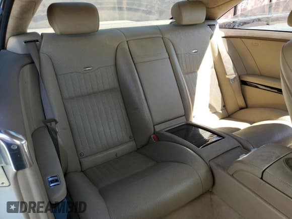 ✅ 2008 Mercedes-Benz CL V12 • VIN: WDDEJ76X38A010517 • Лот: 84054975. Опубликован ранее на Copart с пробегом 136 367 миль. Бесплатный доступ к архиву аукционных продаж из США и подробный отчёт об истории автомобиля на DreamBid. Изображение 10.