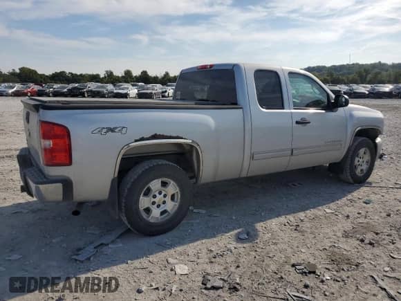2010 Chevrolet Silverado 1500 LT с VIN 1GCSKSE32AZ173100, выставлен на аукционе Copart как лот 84477555 с пробегом 179 585 миль миль и Чистый • Clean title. История ставок и продаж доступна на DreamBid. Изображение 3.