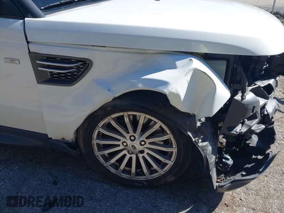 ✅ 2011 Land Rover Range Rover Sport HSE • VIN: SALSF2D48BA706560 • Лот: 43373573. Опубликован ранее на IAAI с пробегом 175 676 миль. Бесплатный доступ к архиву аукционных продаж из США и подробный отчёт об истории автомобиля на DreamBid. Изображение 15.