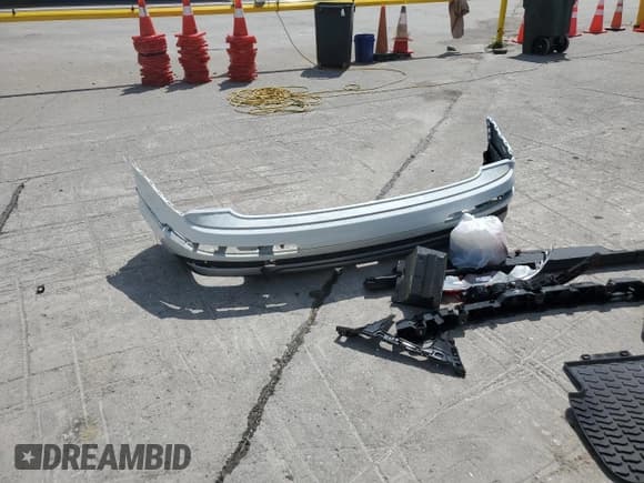 ✅ 2025 Audi Q7 Premium Plus • VIN: WA1LCBF77SD000894 • Lot: 56591005. Wystawiony na Copart z przebiegiem 14 547 mil. Bezpłatny archiwum sprzedaży aukcyjnych z USA i szczegółowy raport historii pojazdu na DreamBid. Zdjęcie 13.