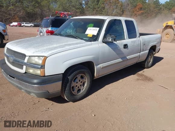 ✅ 2003 Chevrolet Silverado 1500 LS • VIN: 2GCEC19V431342058 • Lot: 43672838. Listed on IAAI with Not provided. Free auction sales archive from the USA and detailed vehicle history report at DreamBid. Image 2.