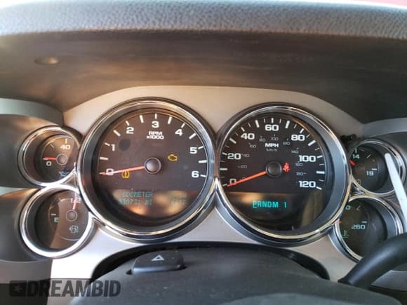 ✅ 2009 Chevrolet Silverado 2500HD LT • VIN: 1GCHK59K19E123921 • Лот: 80914444. Опубликован ранее на Copart с пробегом 330 731 миль. Бесплатный доступ к архиву аукционных продаж из США и подробный отчёт об истории автомобиля на DreamBid. Изображение 9.