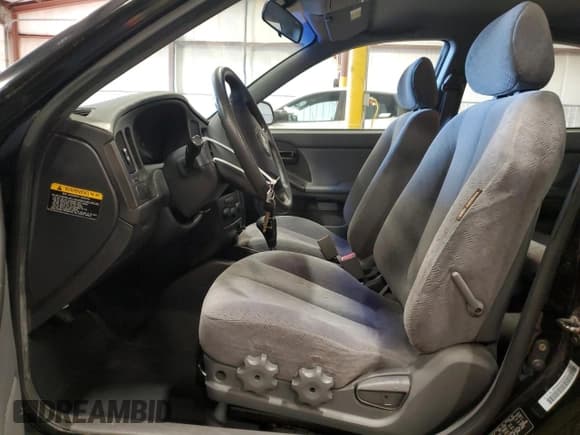 ✅ 2004 Hyundai Elantra GLS • VIN: KMHDN46D64U720787 • Lot: 50988065. Wystawiony na Copart z przebiegiem 76 143 mil. Bezpłatny archiwum sprzedaży aukcyjnych z USA i szczegółowy raport historii pojazdu na DreamBid. Zdjęcie 7.