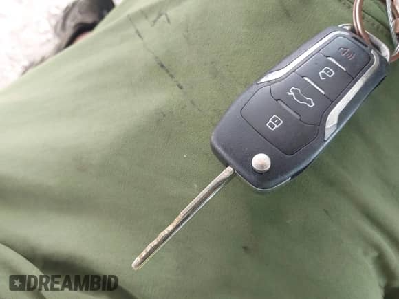 2011 Mercury Mariner Premier с VIN 4M2CN9HG4BKJ07221, выставлен на аукционе IAAI как лот 42559480 с пробегом 127 670 миль миль и . История ставок и продаж доступна на DreamBid. Изображение 11.