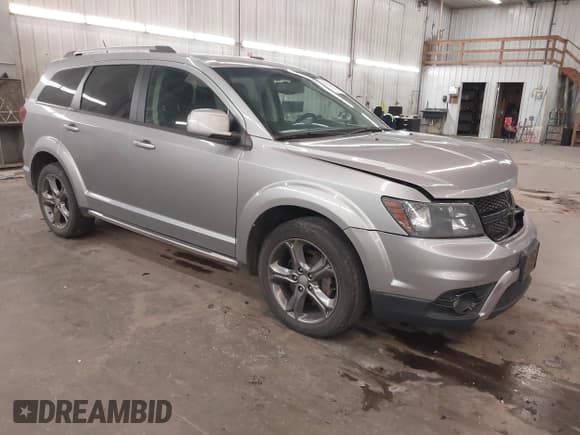 ✅ 2017 Dodge Journey Crossroad Plus • VIN: 3C4PDDGG6HT560925 • Лот: 43165236. Опубликован ранее на IAAI с пробегом 178 922 миль. Бесплатный доступ к архиву аукционных продаж из США и подробный отчёт об истории автомобиля на DreamBid. Изображение 1.