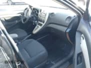 ✅ 2009 Toyota Matrix • VIN: 2T1KU40E79C055371 • Lot: 43877341. Wystawiony na IAAI z przebiegiem 161 904 mil. Bezpłatny archiwum sprzedaży aukcyjnych z USA i szczegółowy raport historii pojazdu na DreamBid. Zdjęcie 5.