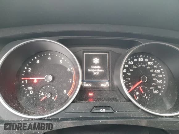 ✅ 2020 Volkswagen Tiguan SE • VIN: 3VV2B7AXXLM027460 • Lot: 92386305. Wystawiony na Copart z przebiegiem 94 422 mil. Bezpłatny archiwum sprzedaży aukcyjnych z USA i szczegółowy raport historii pojazdu na DreamBid. Zdjęcie 9.