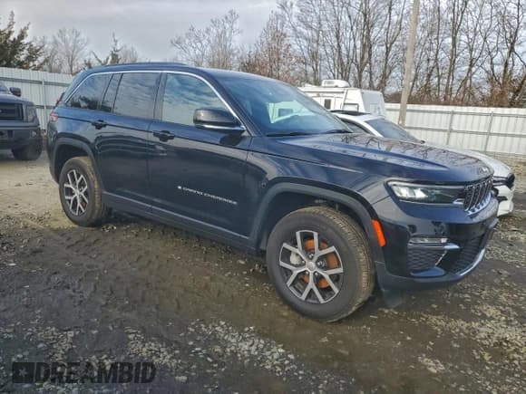 ✅ 2024 Jeep Grand Cherokee Limited • VIN: 1C4RJHBG6RC217755 • Лот: 93012095. Опубликован ранее на Copart с пробегом 11 995 миль. Бесплатный доступ к архиву аукционных продаж из США и подробный отчёт об истории автомобиля на DreamBid. Изображение 4.