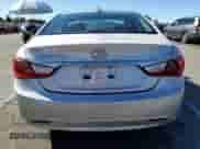 2013 Hyundai Sonata GLS z VIN 5NPEB4AC9DH773767, wystawiony jako Copart lot #85410395 z przebiegiem Nie podano mil oraz Szkoda całkowita • Salvage title. Historia ofert i sprzedaży dostępna na DreamBid. Obrazek 6.