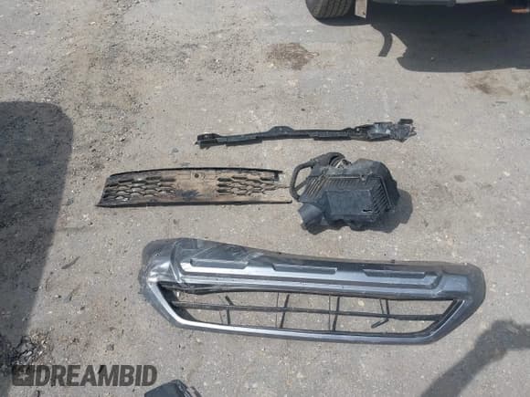 ✅ 2025 Mitsubishi Outlander SE • VIN: JA4J4VA86SZ024807 • Lot: 43065573. Listed on IAAI with 189 mi. Free auction sales archive from the USA and detailed vehicle history report at DreamBid. Image 12.