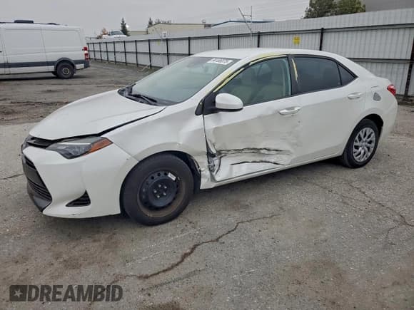 ✅ 2017 Toyota Corolla SE • VIN: 5YFBURHE6HP702200 • Лот: 94186075. Опубликован ранее на Copart с пробегом 59 407 миль. Бесплатный доступ к архиву аукционных продаж из США и подробный отчёт об истории автомобиля на DreamBid. Изображение 1.