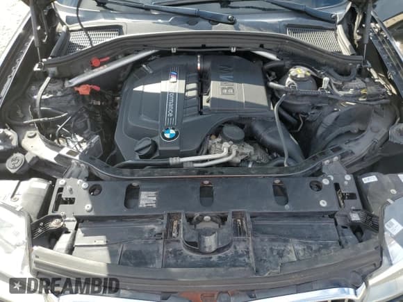 ✅ 2017 BMW X4 M40i • VIN: 5UXXW7C55H0U24877 • Lot: 71824502. Listed on Copart with Not provided. Free auction sales archive from the USA and detailed vehicle history report at DreamBid. Image 13.