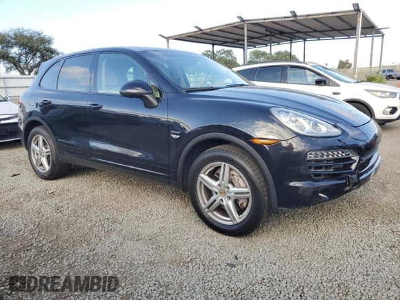 ✅ 2014 Porsche Cayenne Diesel • VIN: WP1AF2A21ELA49436 • Lot: 71703915. Wystawiony na Copart z przebiegiem 78 000 mil. Bezpłatny archiwum sprzedaży aukcyjnych z USA i szczegółowy raport historii pojazdu na DreamBid. Zdjęcie 4.