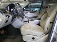 ✅ 2012 Mercedes-Benz M 350 • VIN: 4JGDA2EB6CA033017 • Lot: 71996855. Wystawiony na Copart z przebiegiem 170 272 mil. Bezpłatny archiwum sprzedaży aukcyjnych z USA i szczegółowy raport historii pojazdu na DreamBid. Zdjęcie 7.