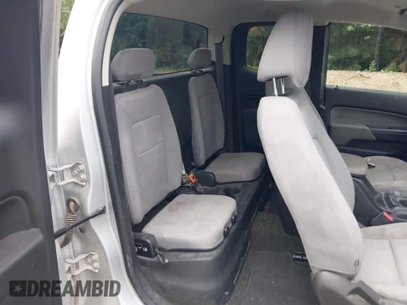 ✅ 2018 Chevrolet Colorado 2WD Work Truck • VIN: 1GCHSBEA4J1130823 • Lot: 42792078. Listed on IAAI with 123,477 mi. Free auction sales archive from the USA and detailed vehicle history report at DreamBid. Image 8.