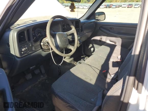 ✅ 2002 Chevrolet Silverado 1500 • VIN: 1GCEC14W72Z331951 • Лот: 90984235. Опубликован ранее на Copart с пробегом 106 097 миль. Бесплатный доступ к архиву аукционных продаж из США и подробный отчёт об истории автомобиля на DreamBid. Изображение 8.