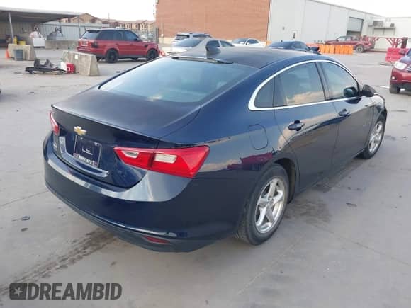 2017 Chevrolet Malibu LS с VIN 1G1ZB5ST1HF175851, выставлен на аукционе IAAI как лот 43211369 с пробегом 102 642 миль миль и . История ставок и продаж доступна на DreamBid. Изображение 4.