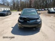✅ 2017 Chevrolet Bolt EV LT • VIN: 1G1FW6S09H4186319 • Lot: 51055285. Wystawiony na Copart z przebiegiem 131 317 mil. Bezpłatny archiwum sprzedaży aukcyjnych z USA i szczegółowy raport historii pojazdu na DreamBid. Zdjęcie 13.
