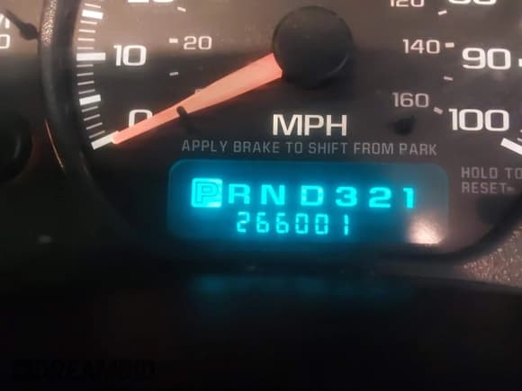 ✅ 2002 Chevrolet Suburban LT • VIN: 1GNFK16Z42J221525 • Lot: 43004717. Listed on IAAI with 266,001 mi. Free auction sales archive from the USA and detailed vehicle history report at DreamBid. Image 7.