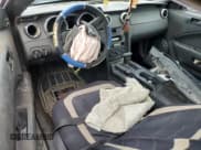 ✅ 2006 Ford Mustang Standard • VIN: 1ZVFT80N965101476 • Lot: 82708485. Wystawiony na Copart z przebiegiem 222 592 mil. Bezpłatny archiwum sprzedaży aukcyjnych z USA i szczegółowy raport historii pojazdu na DreamBid. Zdjęcie 8.