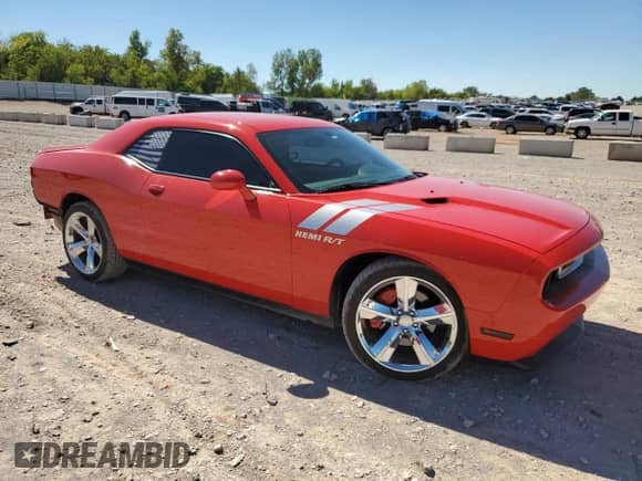 2013 Dodge Challenger R/T Plus z VIN 2C3CDYBTXDH728759, wystawiony jako Copart lot #73463964 z przebiegiem 138 738 mil mil oraz Szkoda całkowita • Salvage title. Historia ofert i sprzedaży dostępna na DreamBid. Obrazek 4.