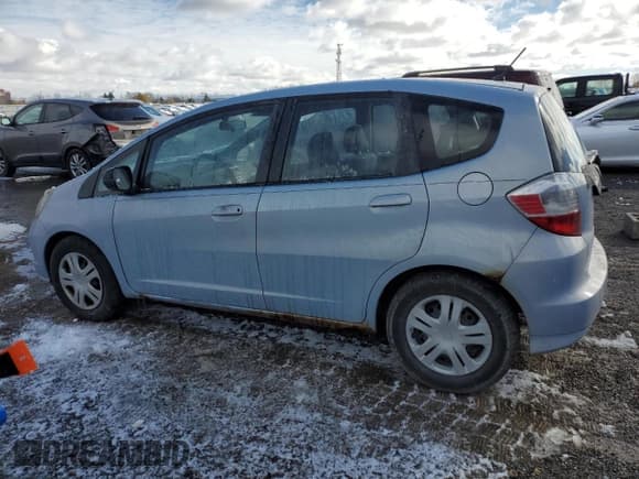 ✅ 2010 Honda Fit • VIN: JHMGE8H25AC012180 • Lot: 91715865. Wystawiony na Copart z przebiegiem 252 786 mil. Bezpłatny archiwum sprzedaży aukcyjnych z USA i szczegółowy raport historii pojazdu na DreamBid. Zdjęcie 2.